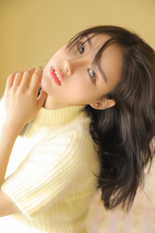 周渝斐